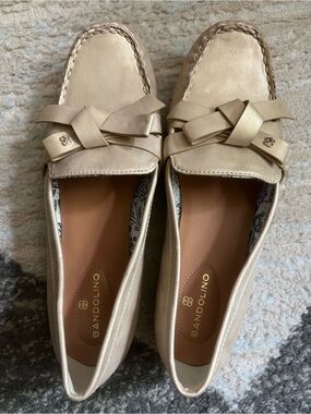 Bandolino Pearlized Gold Twist-Knot Slip Ons